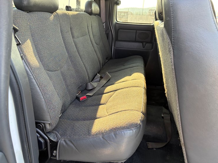 2005-chevrolet-silverado-2500hd-image-20