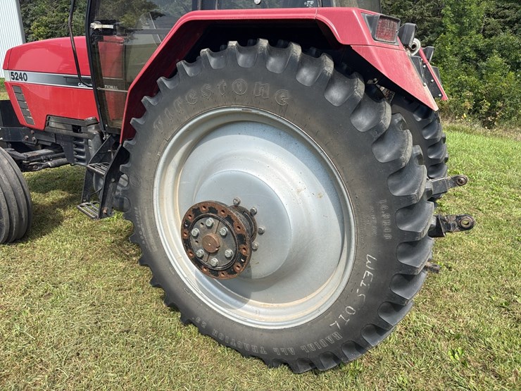 case-ih-5240-image-8