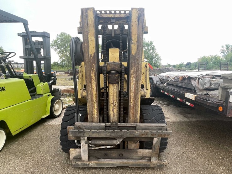 #10490-•-yale-fork-lift-image-2
