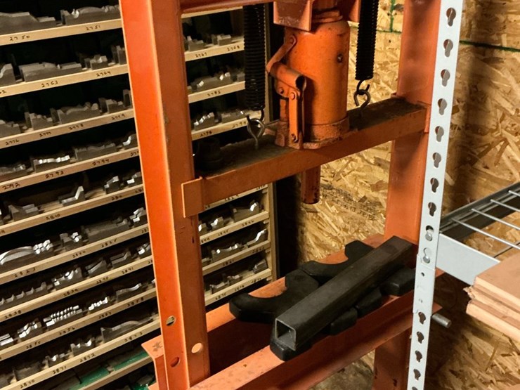 #109-•-central-hydraulics-32879-20-ton-shop-press-image-3