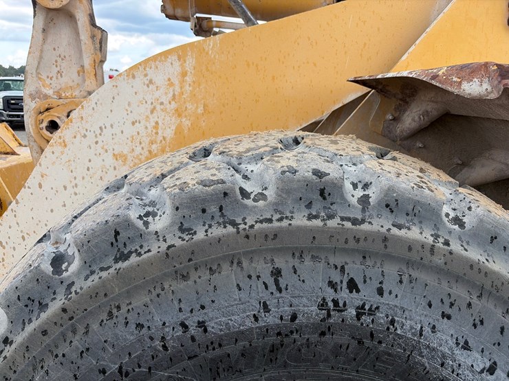 2004-caterpillar-972g-image-3