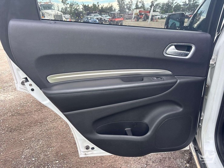 2019-dodge-durango-image-15