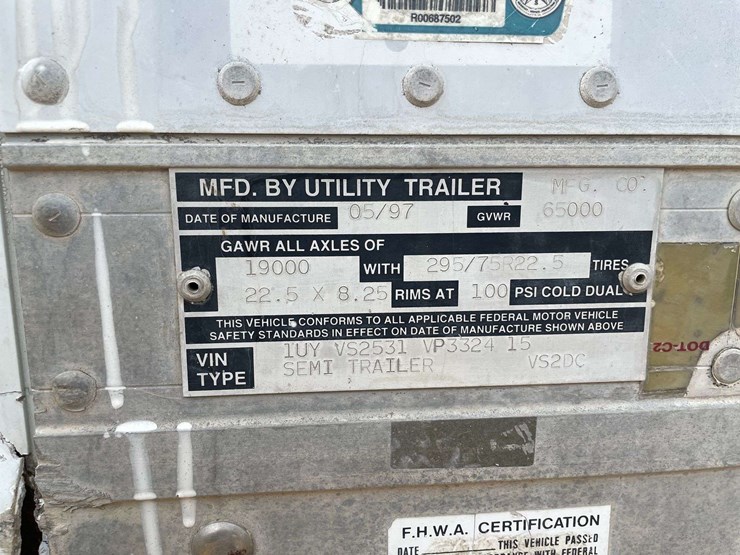 1997-utility-53'-image-25