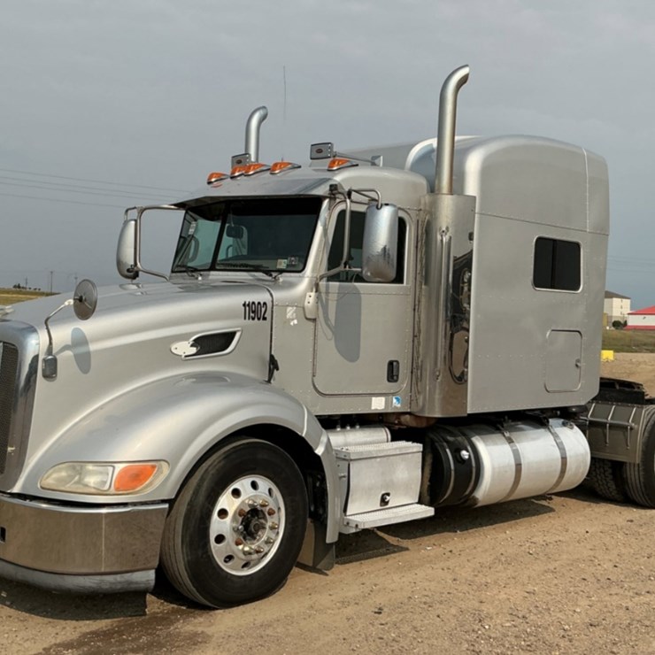 2012 PETERBILT 386