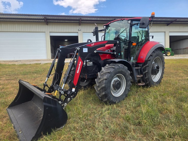 #26371-•-case-farmall-115u-tractor-image-2