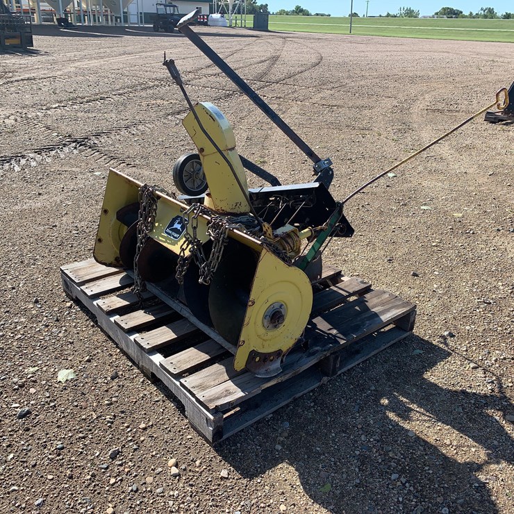 John Deere Snow Thrower