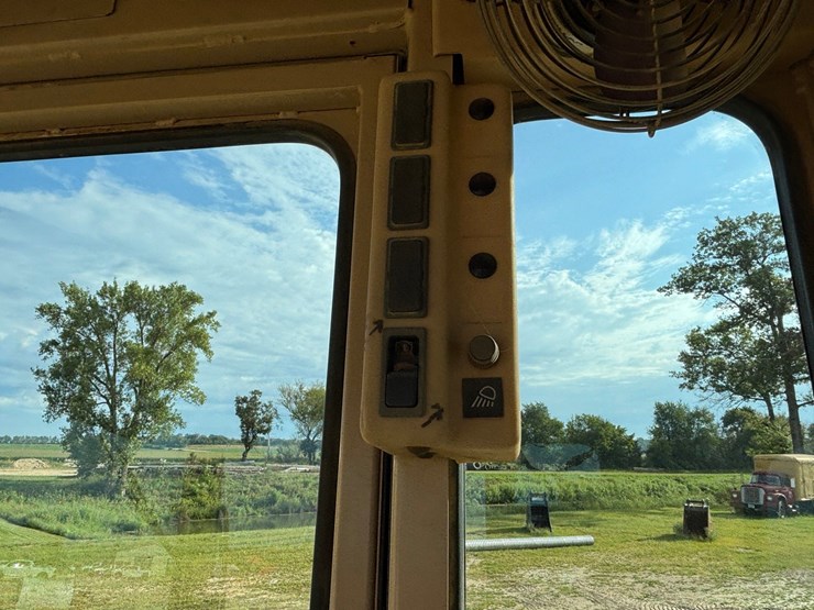 1999-caterpillar-163h-vhp-image-50