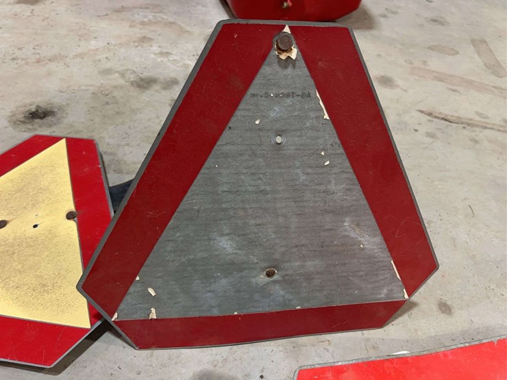 smv-signs-and-trailer-hubs-image-5