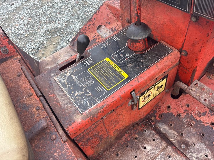ditch-witch-2200-image-14