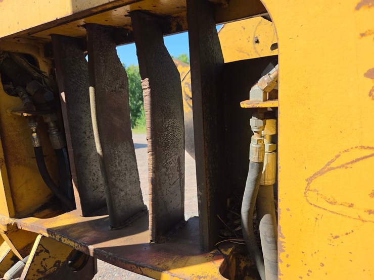 2000-caterpillar-525-image-34