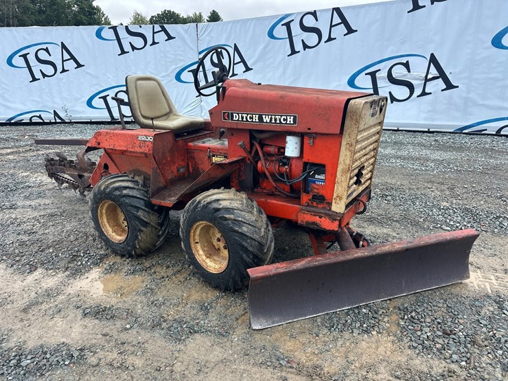 ditch-witch-2200-image-7