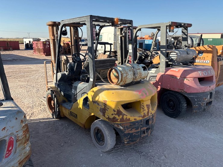 komatsu-fg30ht-16-image-4