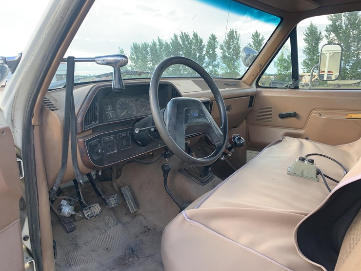 1990-ford-f350-image-18