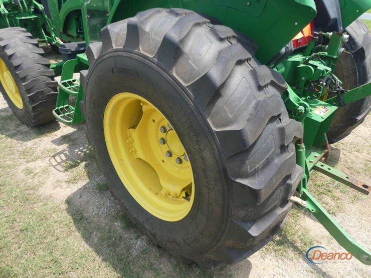2021-john-deere-5045e-image-5