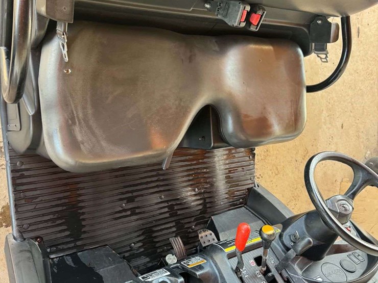 2018-kubota-rtv400ci-image-9