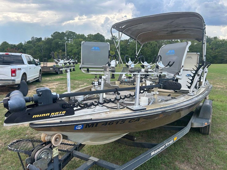 ranger-320v-bass-boat-w/2012-evinrude-250hp-&-trailer-image-10