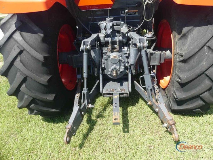 2022-kubota-m5-111d-image-3