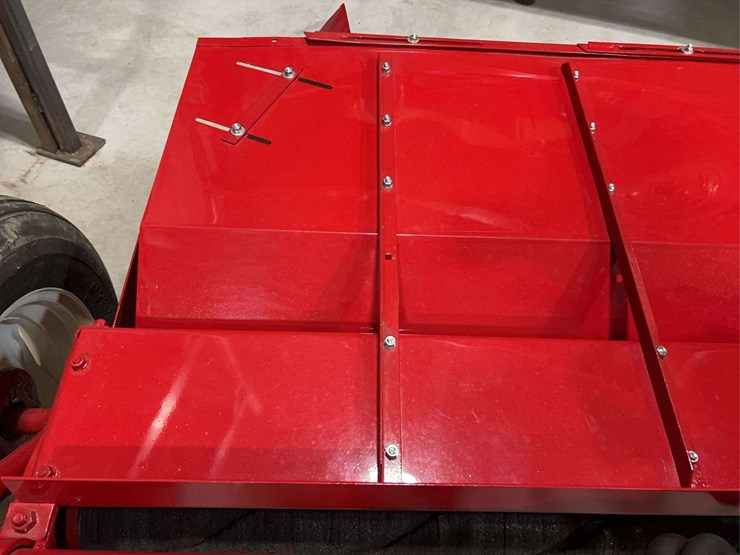 international-harvester-2a-6’-hay-conditioner-image-22