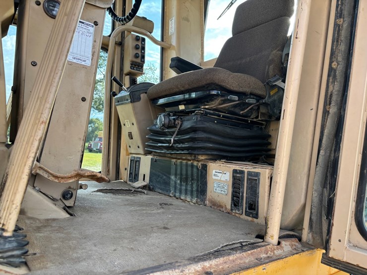 1999-caterpillar-163h-vhp-image-33