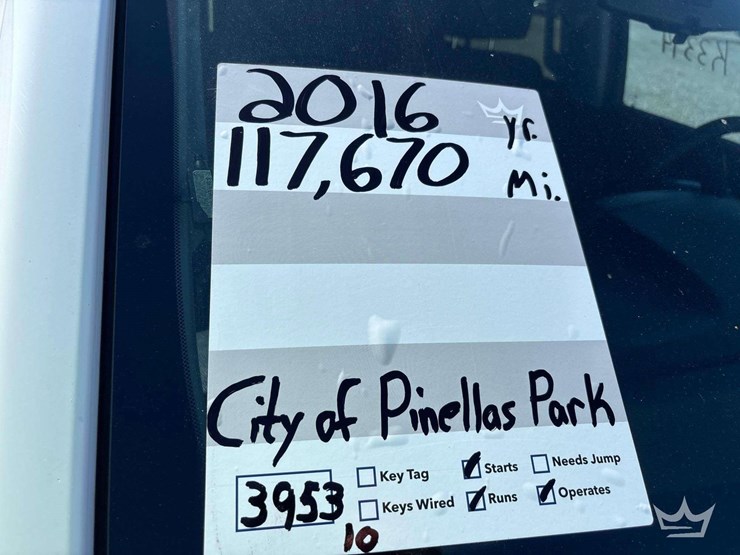 2016-chevrolet-tahoe-image-27