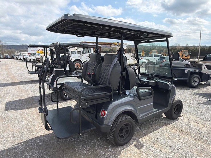 #188-•-epic-e40-4-passenger-electric-golf-cart-image-3