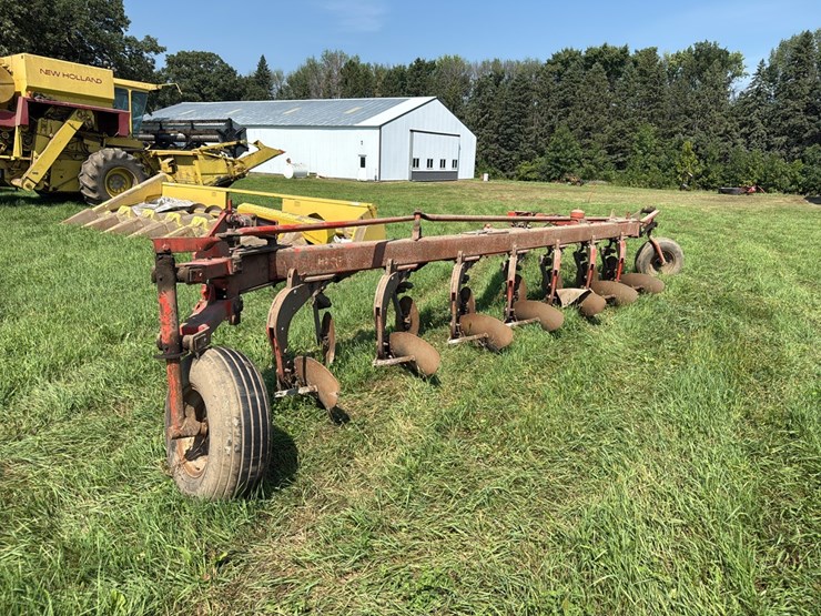 case-7-bottom-molboard-plow-image-3