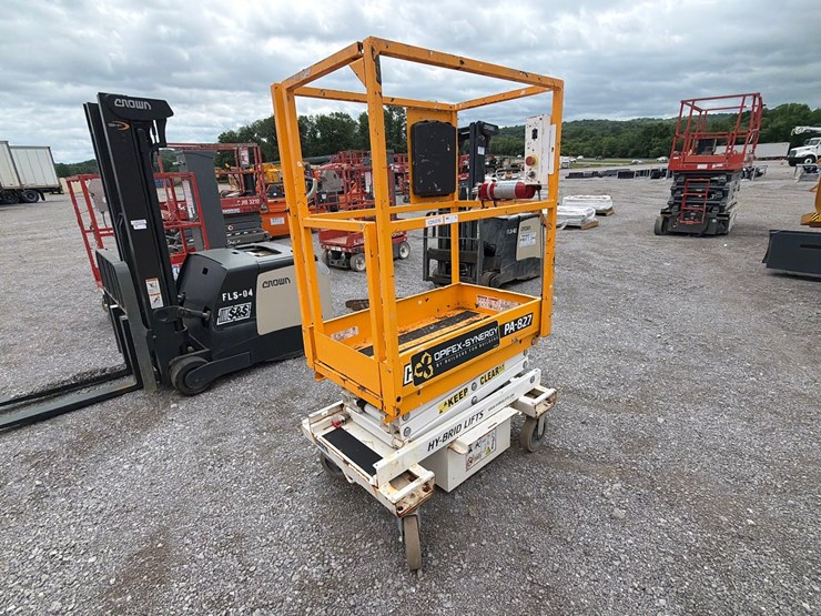 #574-•-hy-brid-pa-827-scissor-lift-image-1