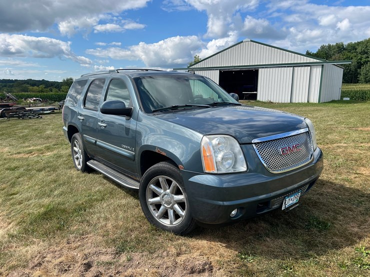 2008-gmc-yukon-denali-image-3