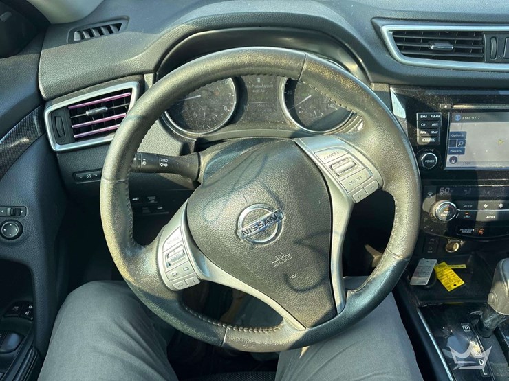 2015-nissan-rogue-image-13