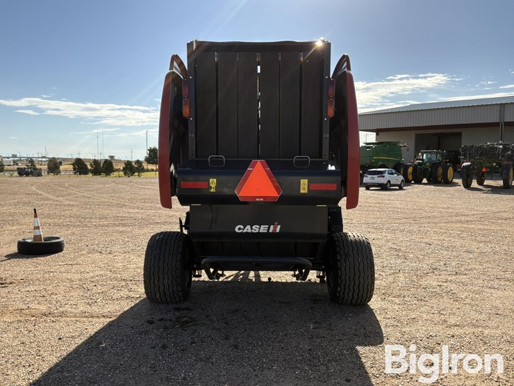 2022-case-ih-rb465-image-6