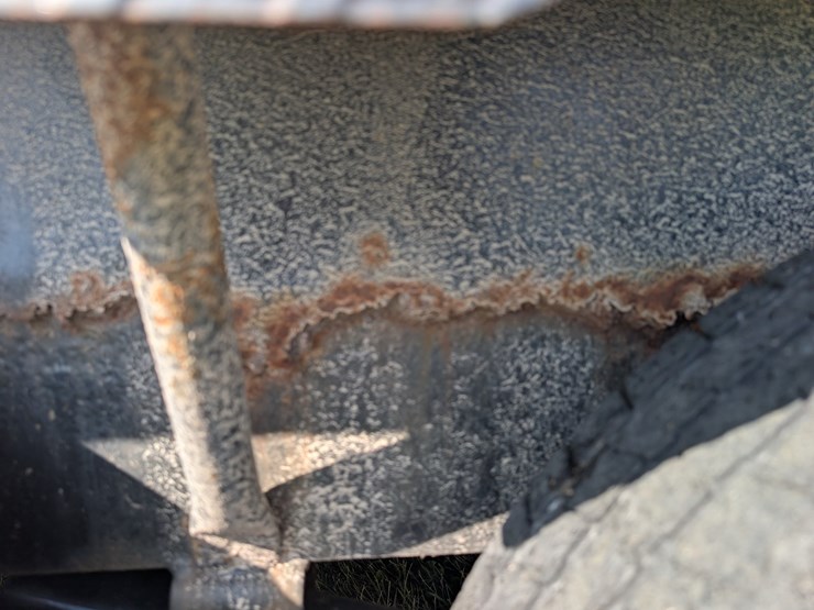 #121-•-2015-horse-creek-15-ton-trailer-(has-wi-title)-image-12