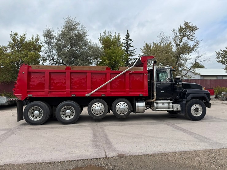 1995-mack-rd688s-image-6