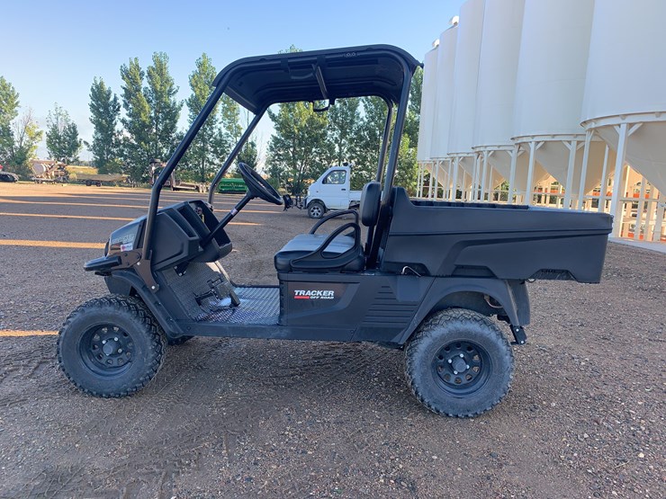 tracker-ox-400-utv-image-15