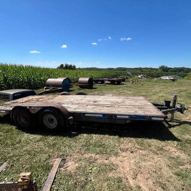 #5714 • Tandem Axle Trailer
