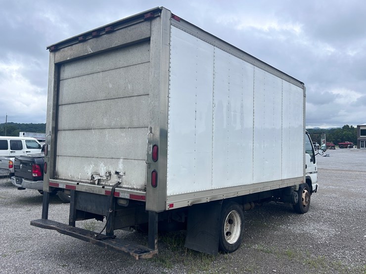 #230-•-2007-isuzu-refrigerated-16’-box-truck-image-7