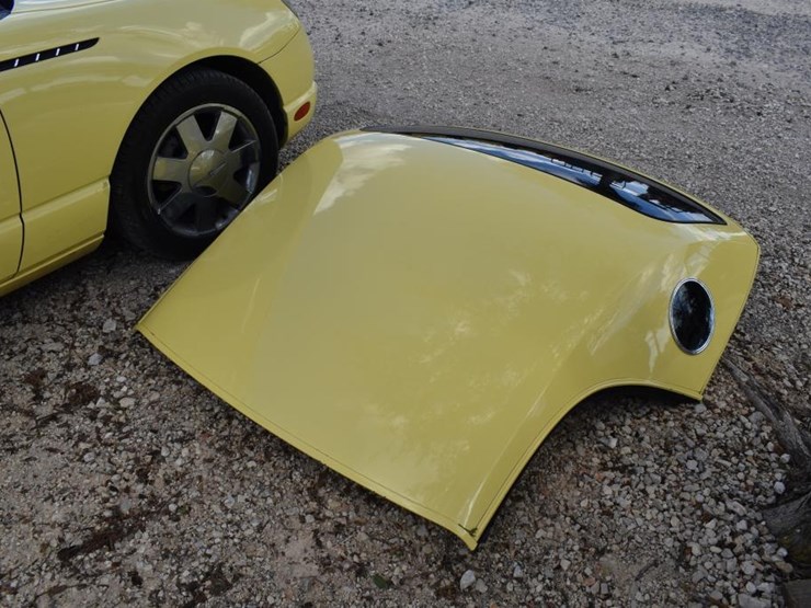 2002-thunderbird-convertible-w/-soft-and-hard-top-(vin-#-1fahp60a12y105456)-image-11