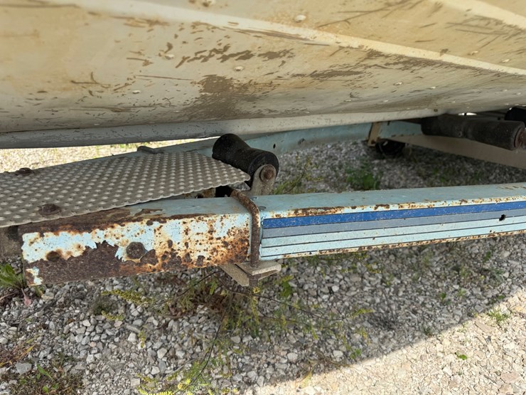 #10510-•-mirrocraft-16’-boat-(no-title)-(located-in-rosendale-wi)-image-35