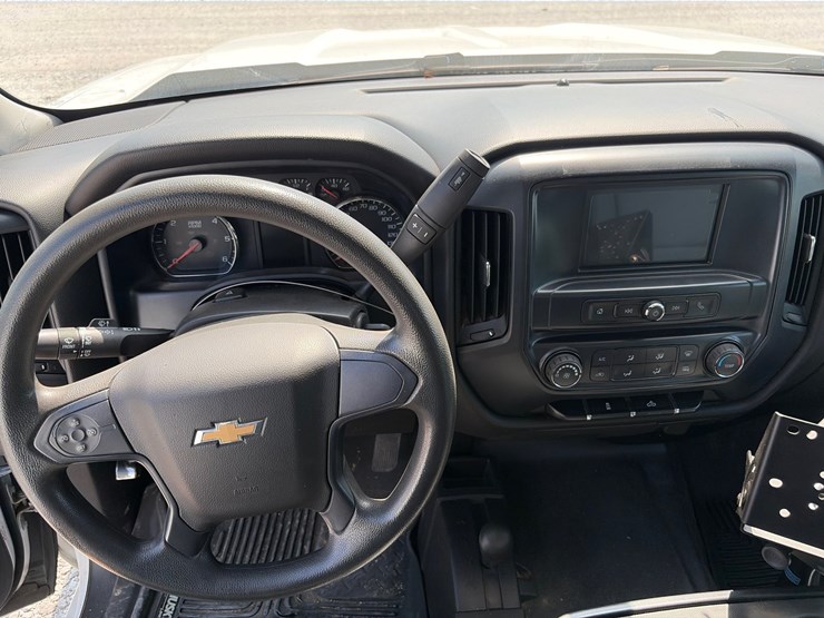2018-chevrolet-silverado-1500-image-22