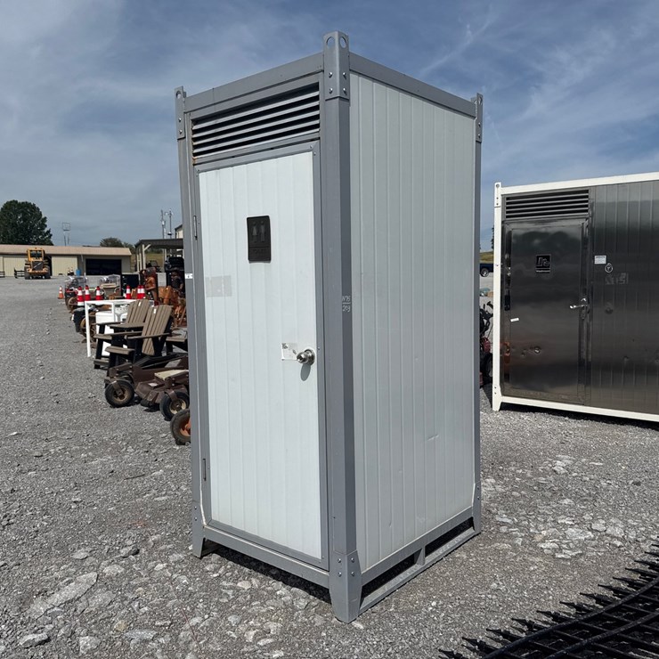 #395 • PORTABLE RESTROOM
