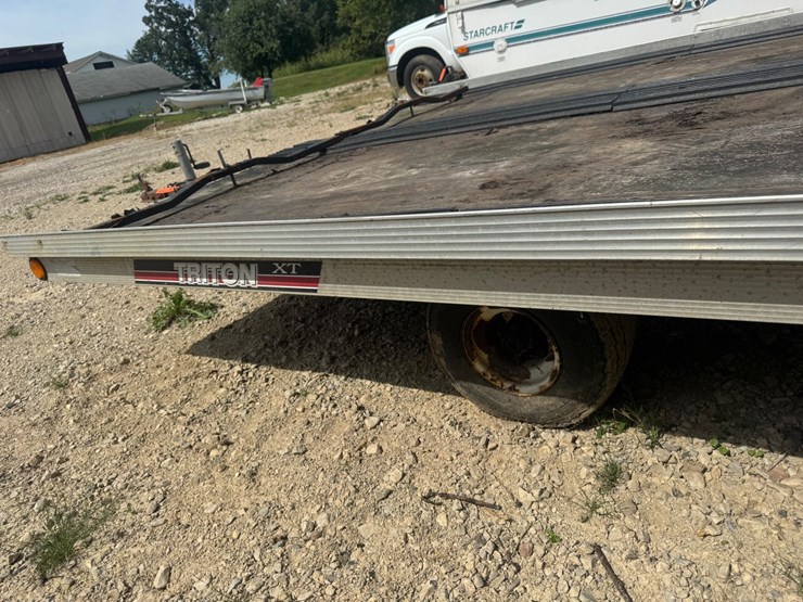 #10515-•-triton-xt-snowmobile-trailer-(located-in-rosendale-wi)-image-15