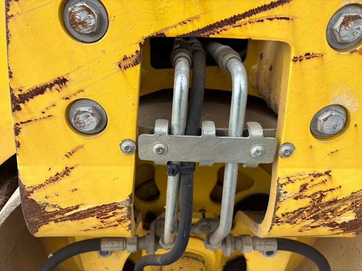 2011-bomag-bw120ad-4-image-52