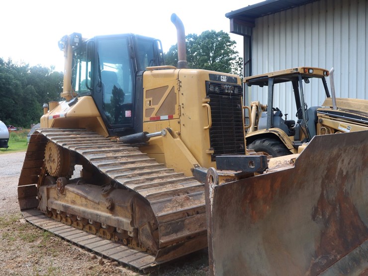 2014-caterpillar-d6n-image-6