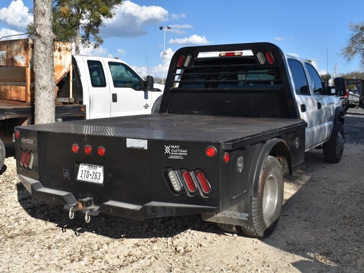 2003-chevrolet-3500-image-3