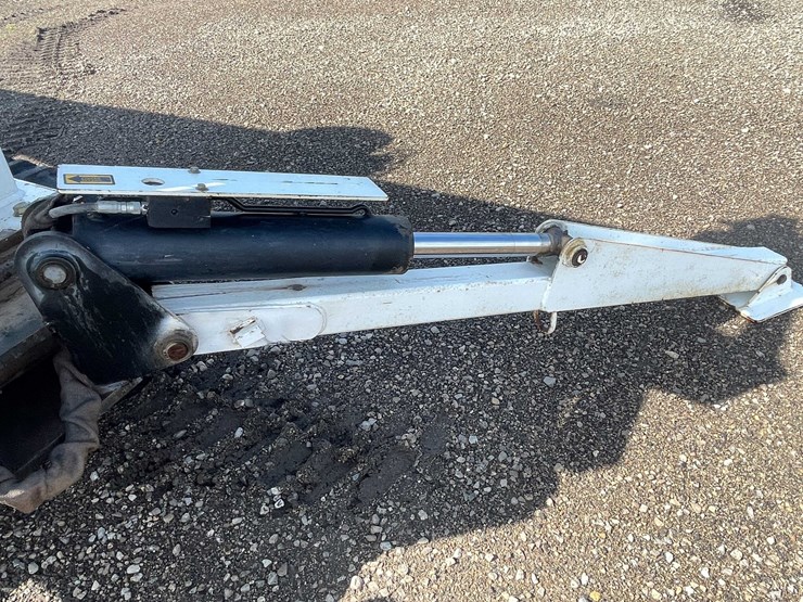2012-sdp-ez-hauler-5500-image-34