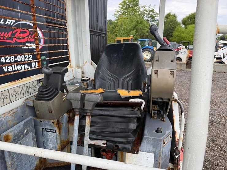 2009-takeuchi-tb138fr-image-19
