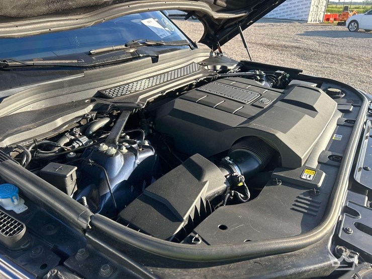 2016-land-rover-range-rover-sport-image-8