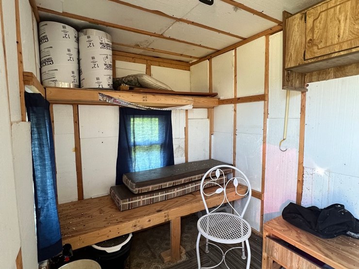 #5711-•-ice-shack-on-wheels-image-7