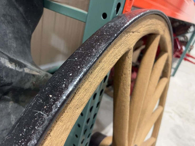 (4)-wooden-wagon-wheels-image-23
