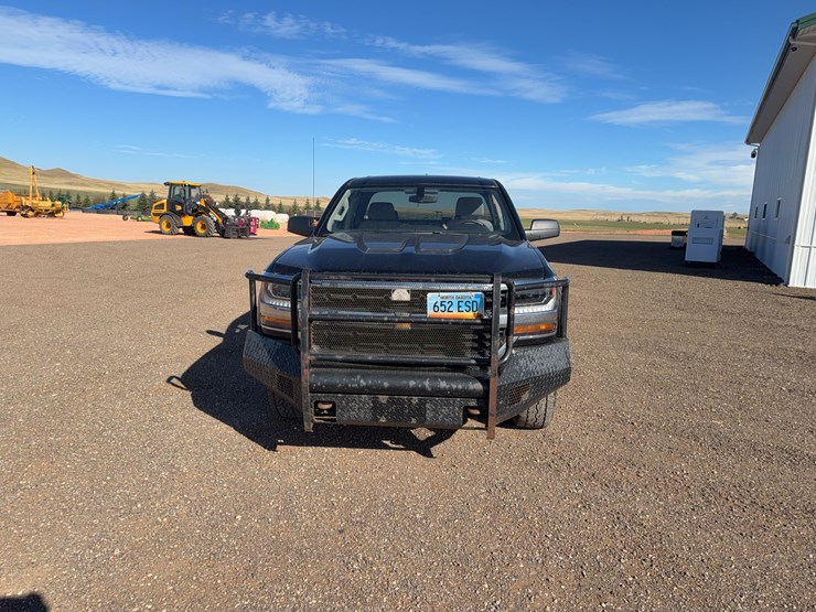 2019-chevrolet-silverado-1500-image-2