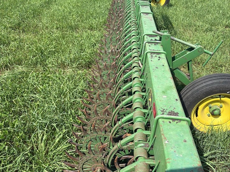 john-deere-400-image-9